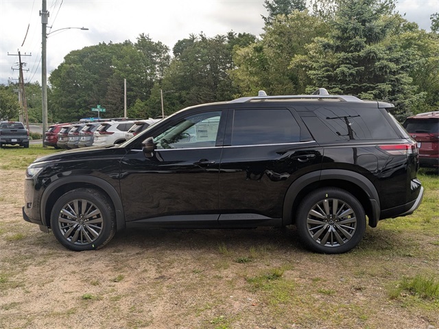 2025 Nissan Pathfinder SL photo 6