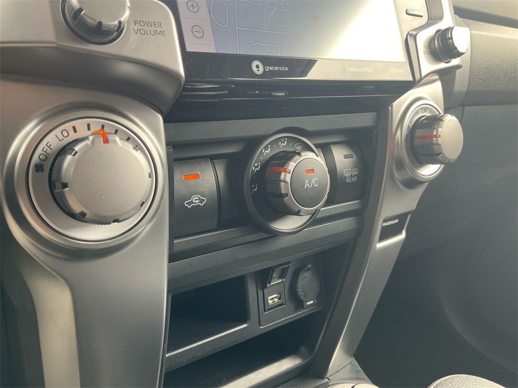 2024 Toyota 4Runner SR5 Premium photo 19