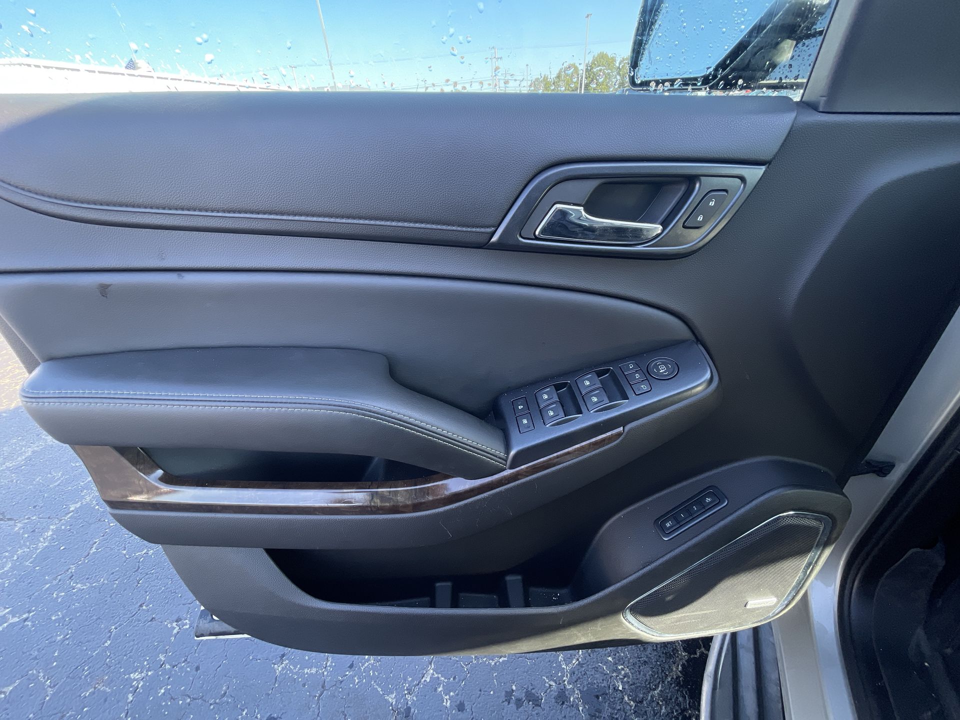 2015 Chevrolet Tahoe LT photo 58