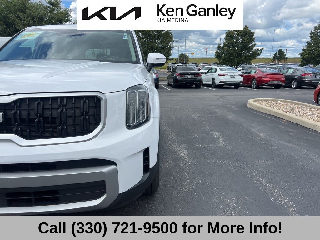 2023 Kia Telluride LX photo 18