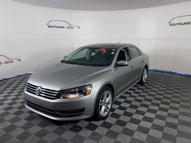 2014 Volkswagen Passat SE photo 3