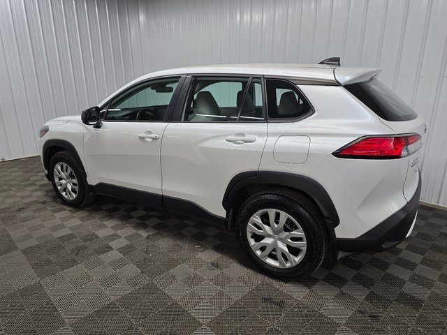 2022 Toyota Corolla Cross L photo 4