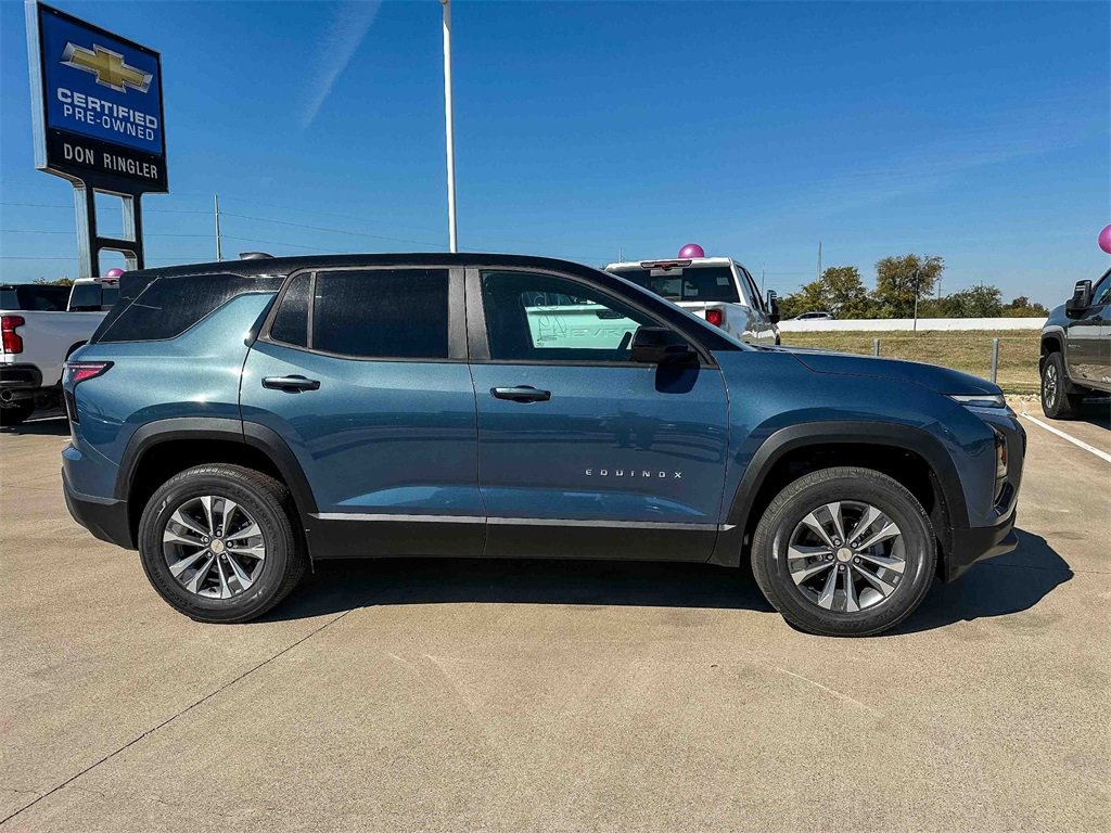 2026 Chevrolet Equinox LT photo 4