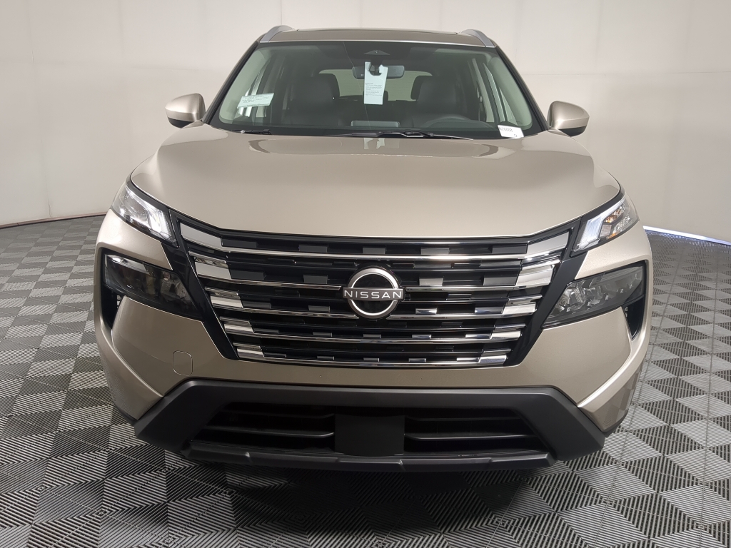2026 Nissan Rogue SV photo 2
