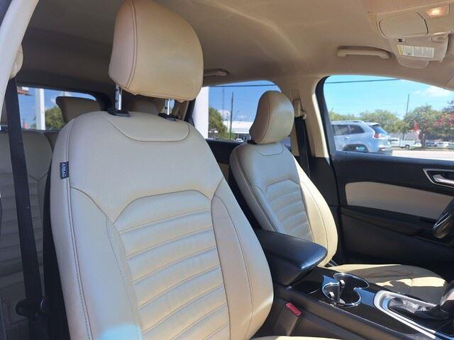 2015 Ford Edge SEL photo 23