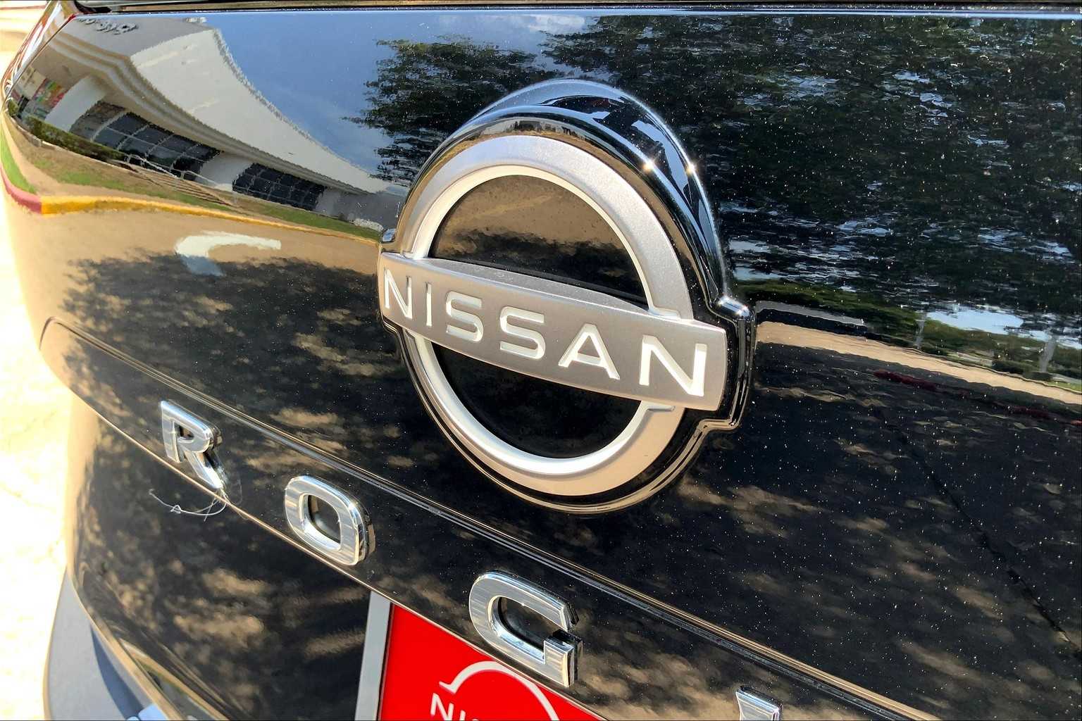 2023 Nissan Rogue SV photo 26