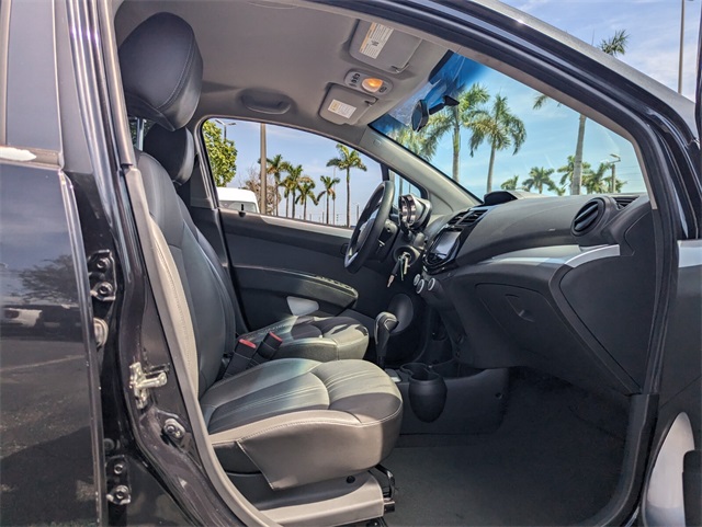 2015 Chevrolet Spark 1LT photo 15