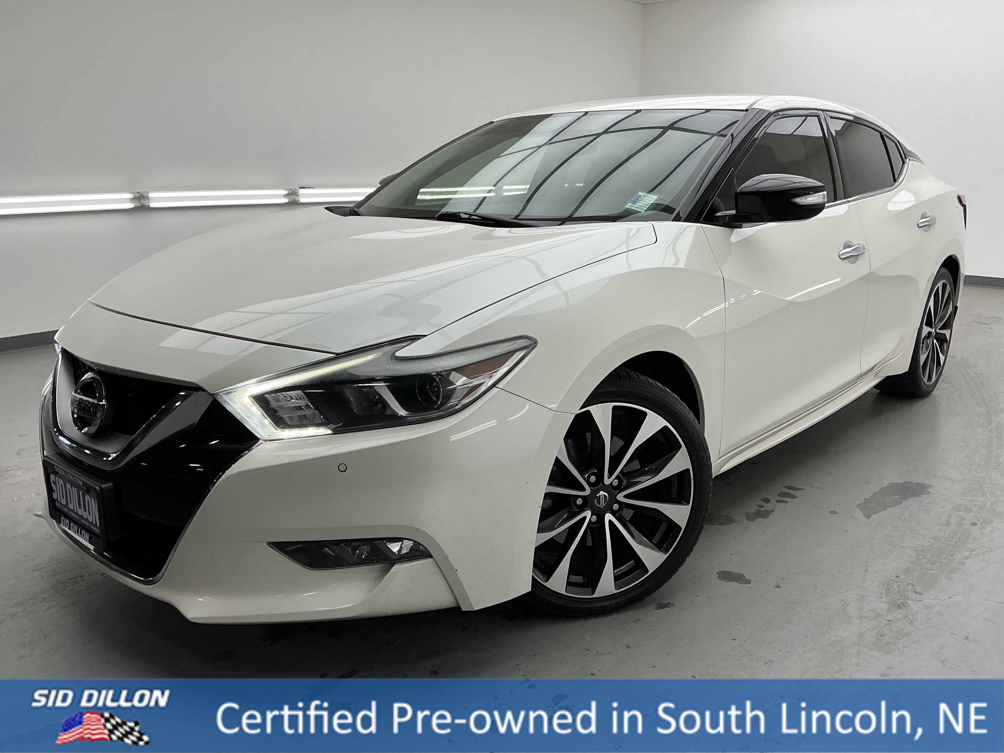 2017 Nissan Maxima SR