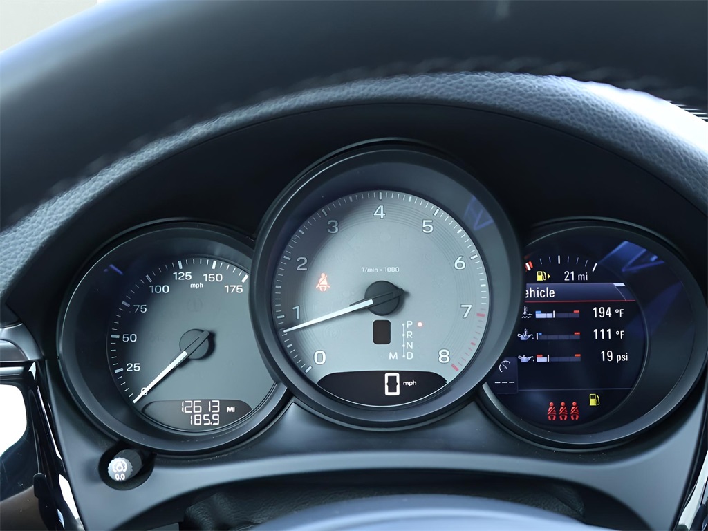 2022 Porsche Macan S photo 26