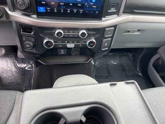 2024 Ford F-150 XLT photo 11