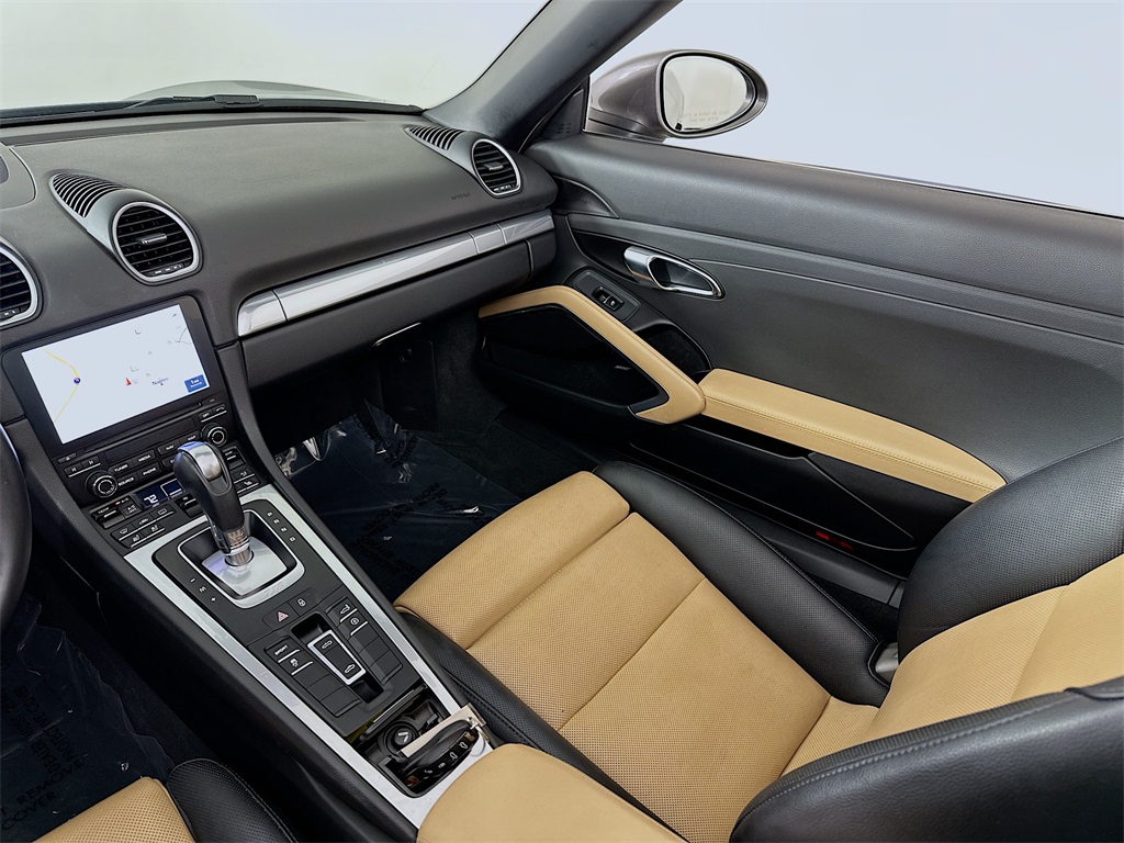 2018 Porsche Boxster Base photo 23