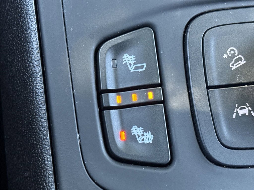 2024 Gmc Terrain SLT photo 36