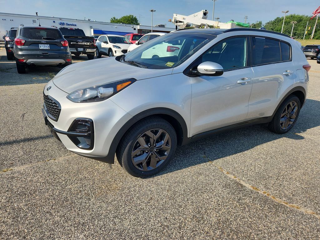 2022 Kia Sportage Nightfall Edition photo 3