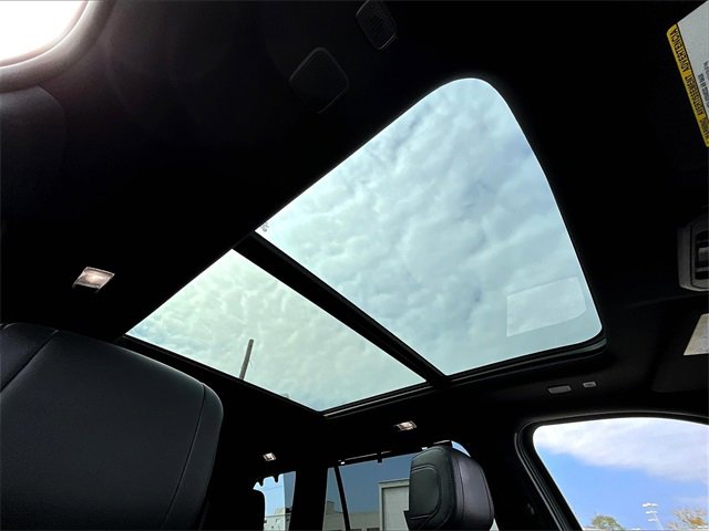 2024 Toyota Sequoia 350 F SPORT photo 21