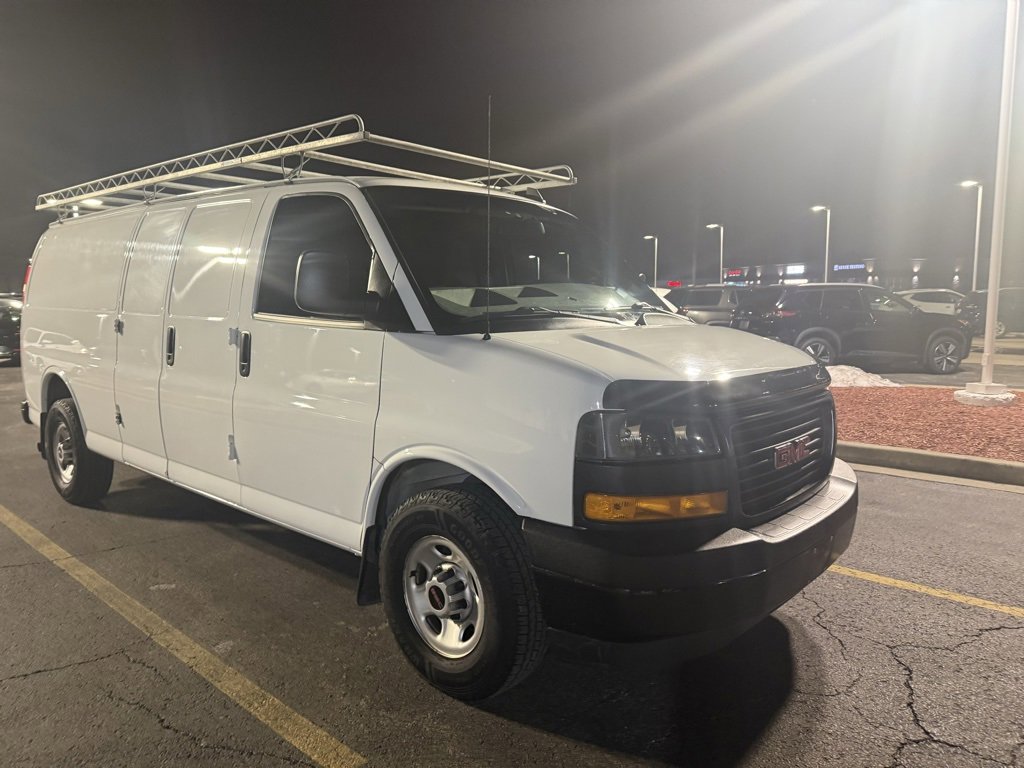 2018 GMC SAVANA - Image 1