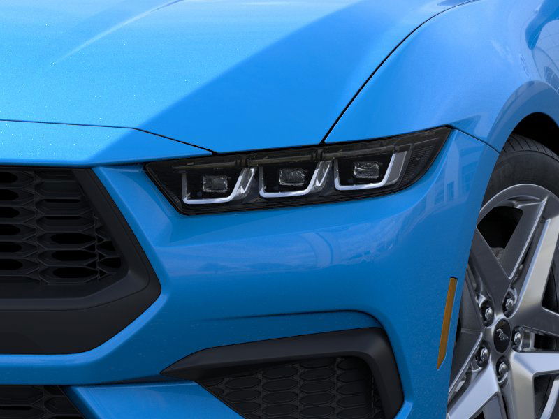 2025 Ford Mustang EcoBoost photo 18