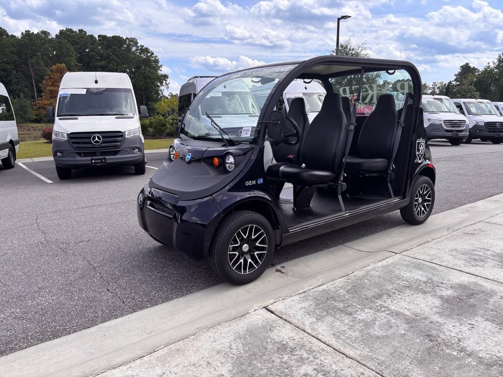 2022 Polaris GEM Standard Bed photo 6