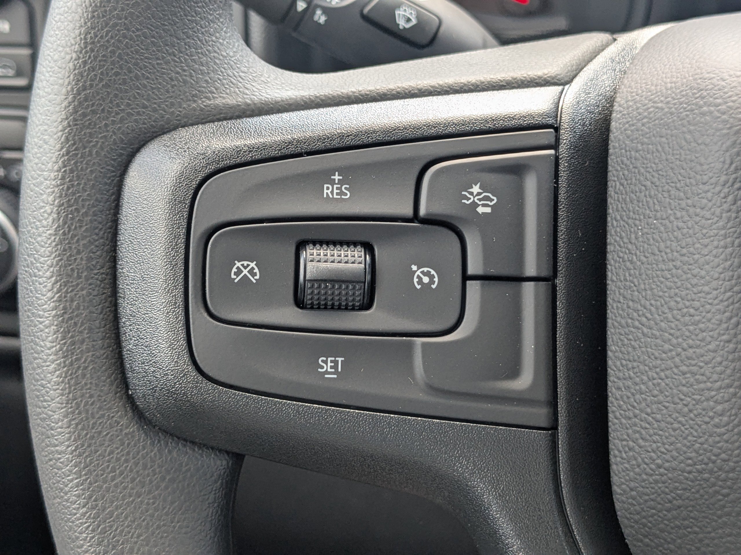 2025 Chevrolet Silverado 1500 Custom photo 23