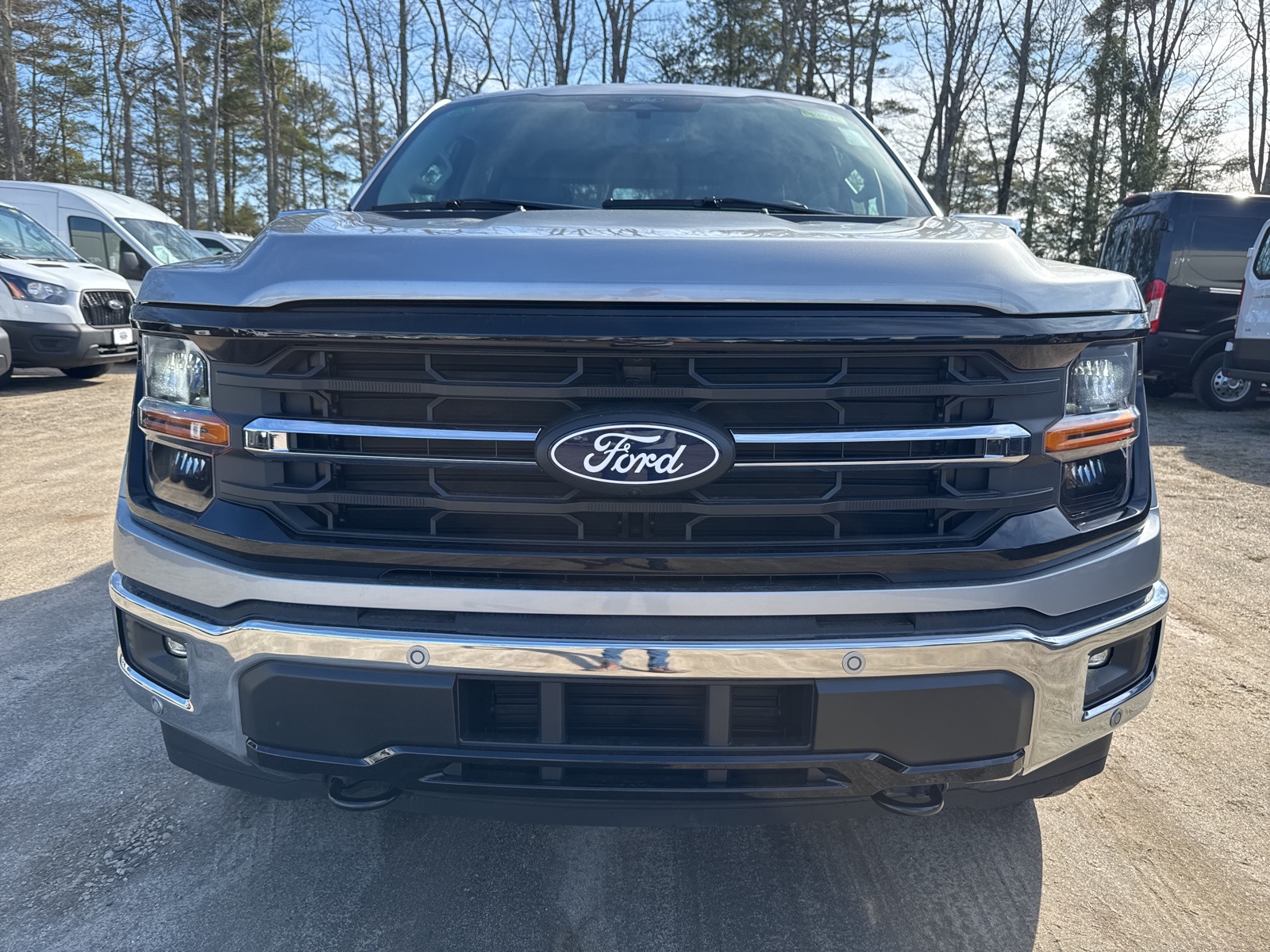 2025 Ford F-150 XLT photo 2