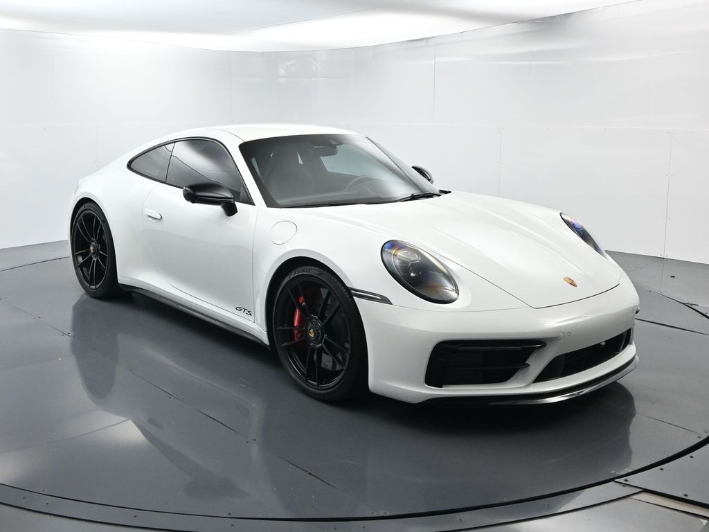 2024 Porsche 911 4 GTS photo 14