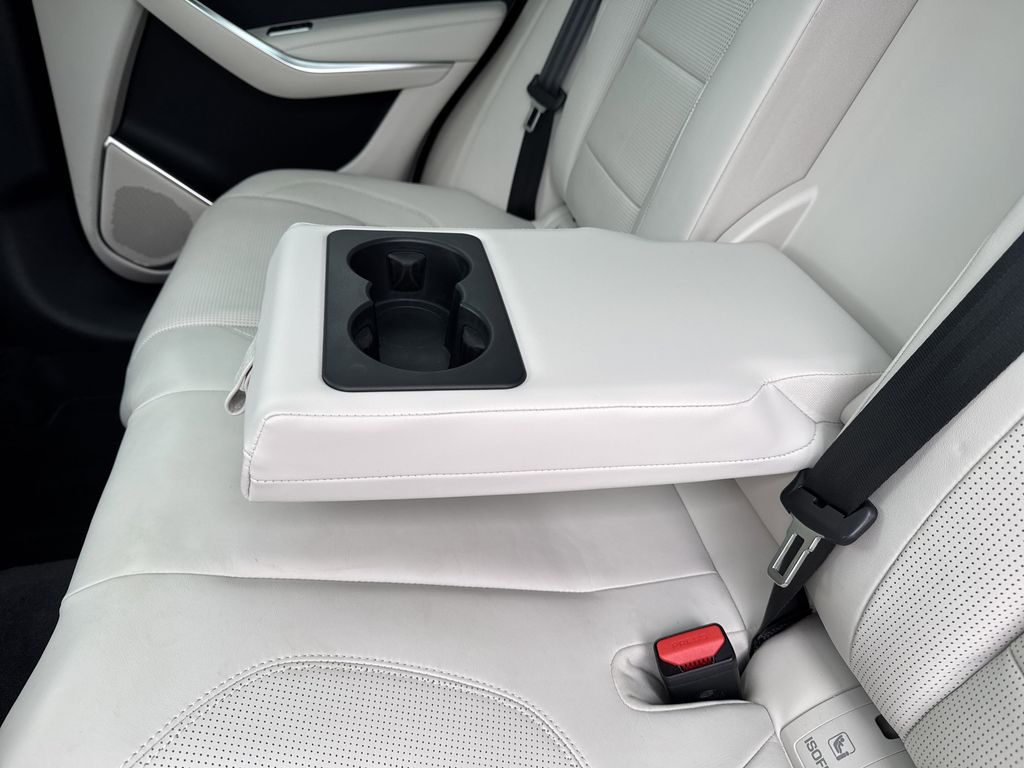 2024 Jaguar F-PACE P250 R-Dynamic S photo 34