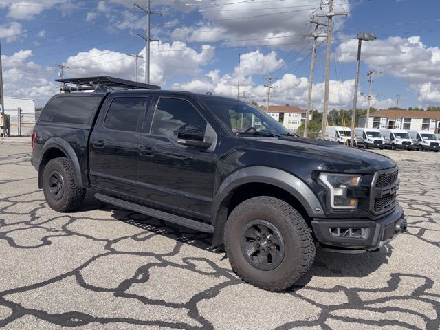 2018 Ford F-150 Raptor photo 2