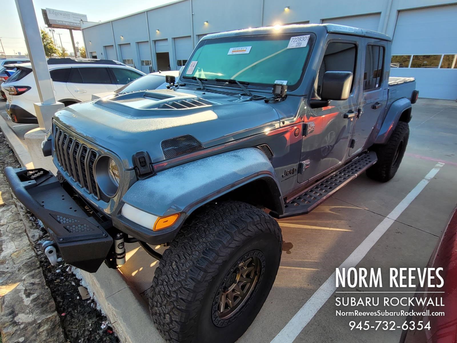 2024 Jeep Gladiator Nighthawk's photo