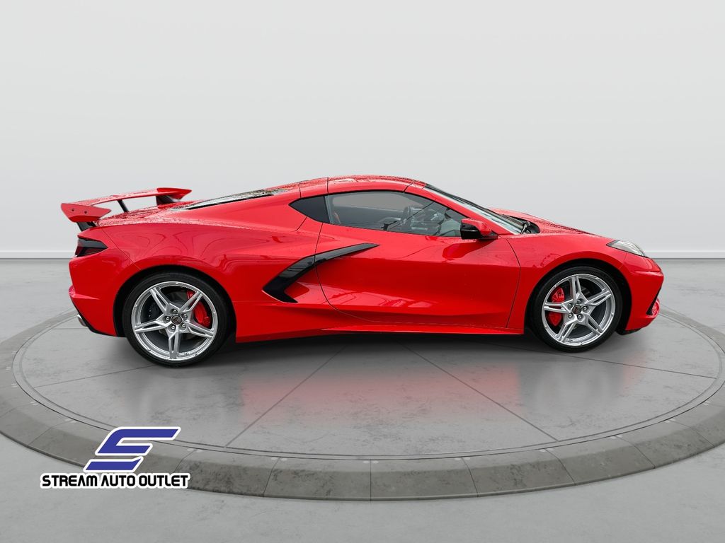 2021 Chevrolet Corvette Stingray 2LT photo 4