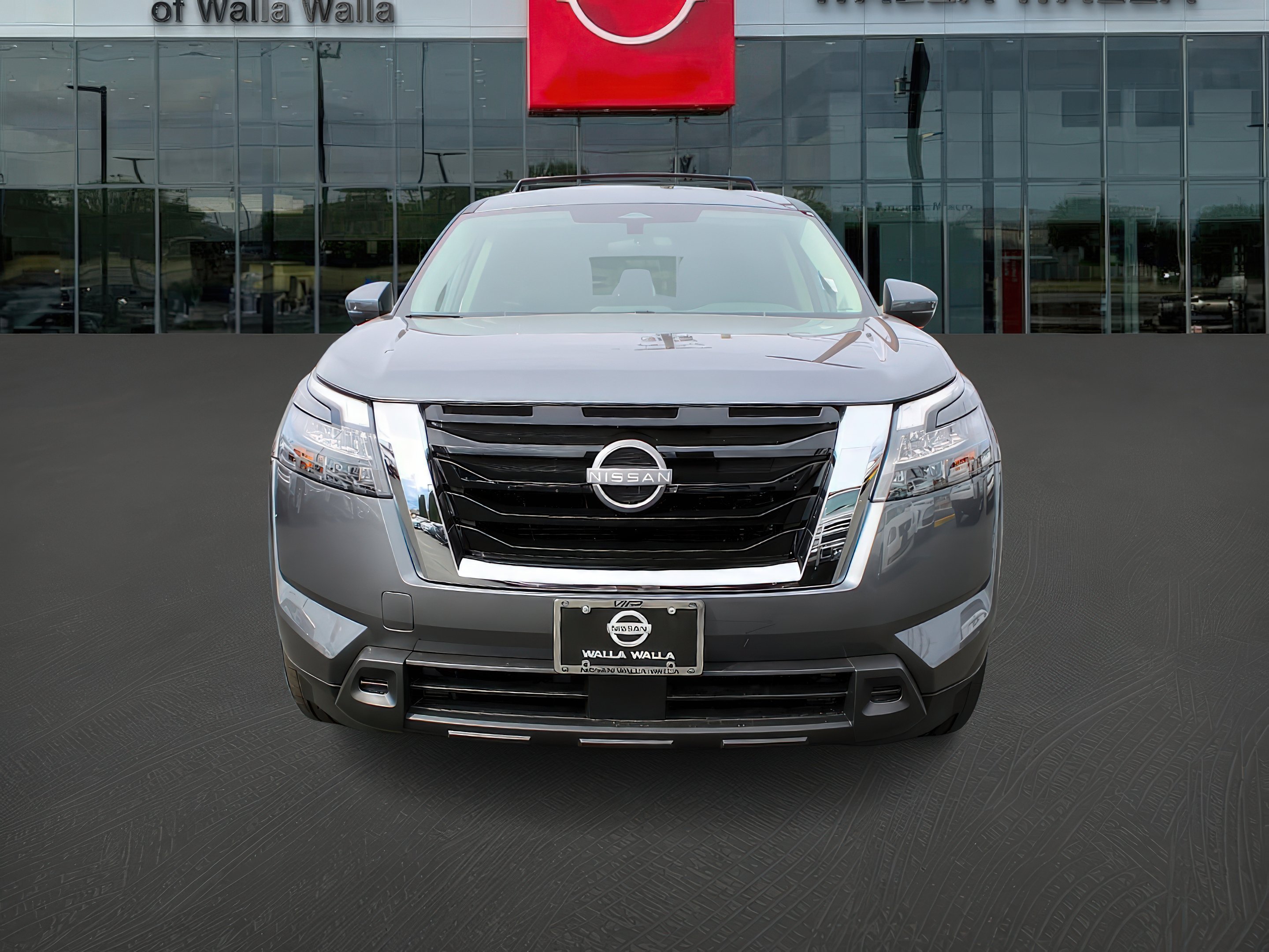 2025 Nissan Pathfinder SV photo 2