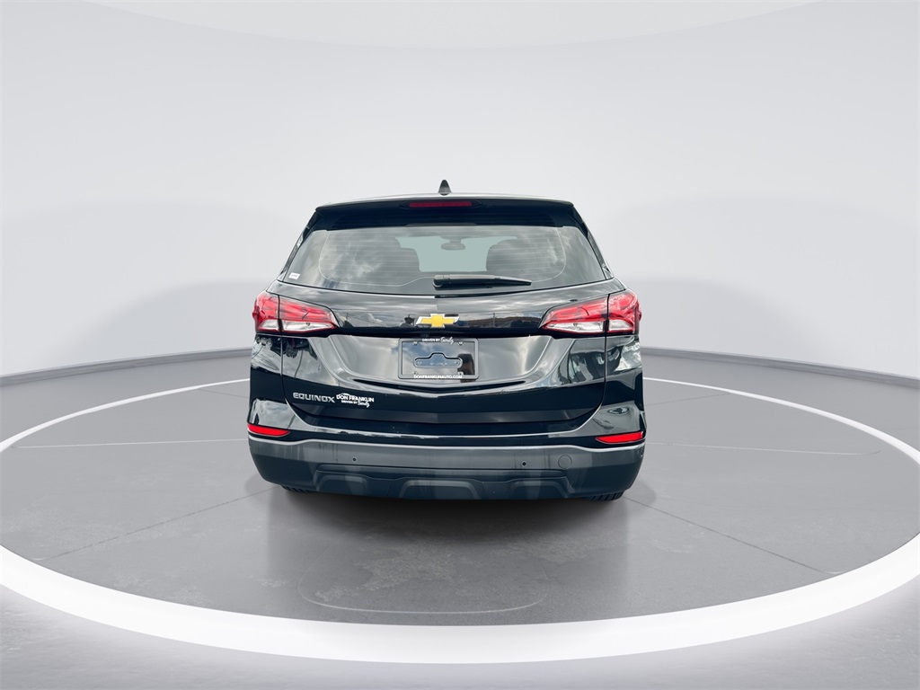 2024 Chevrolet Equinox LS photo 6