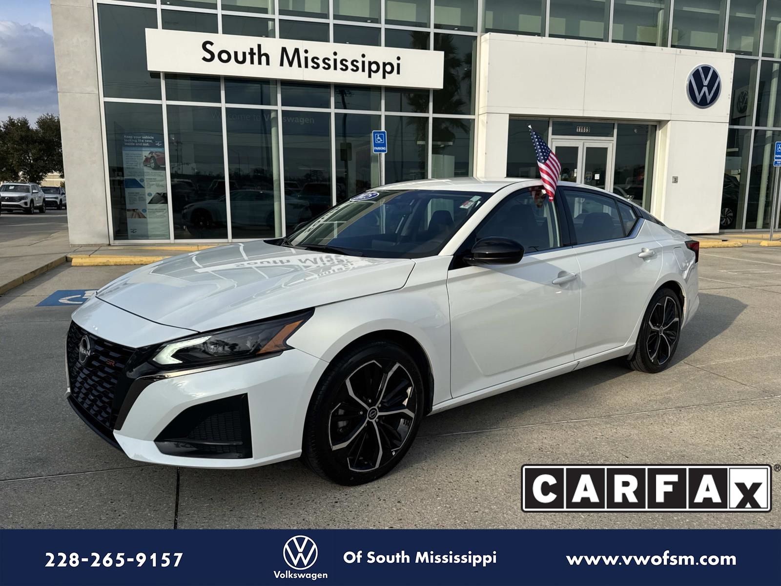 2025 Nissan Altima SR