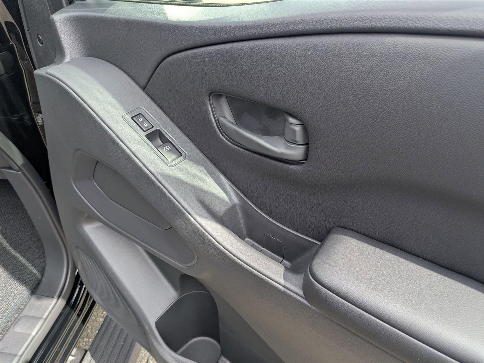 2026 Nissan Frontier SV photo 28
