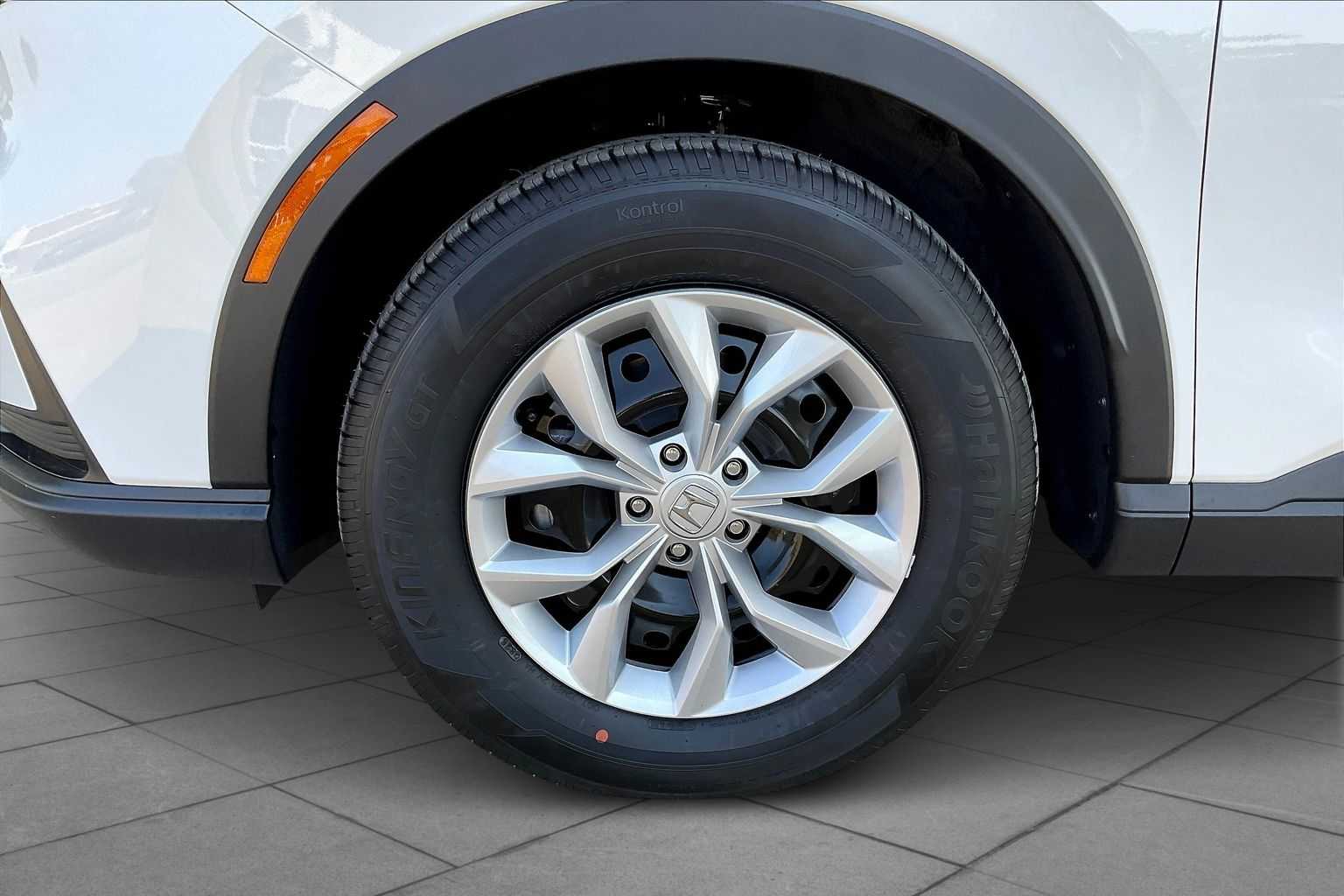 2026 Honda CR-V LX photo 11