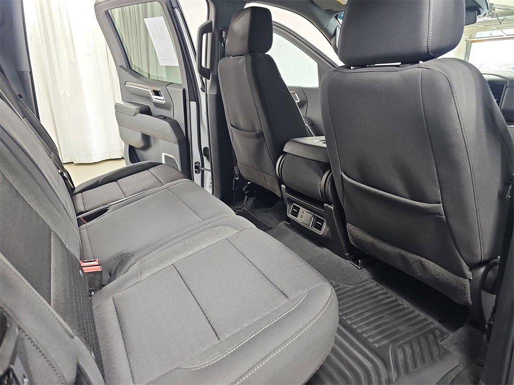 2023 Chevrolet Silverado 1500 LT photo 9