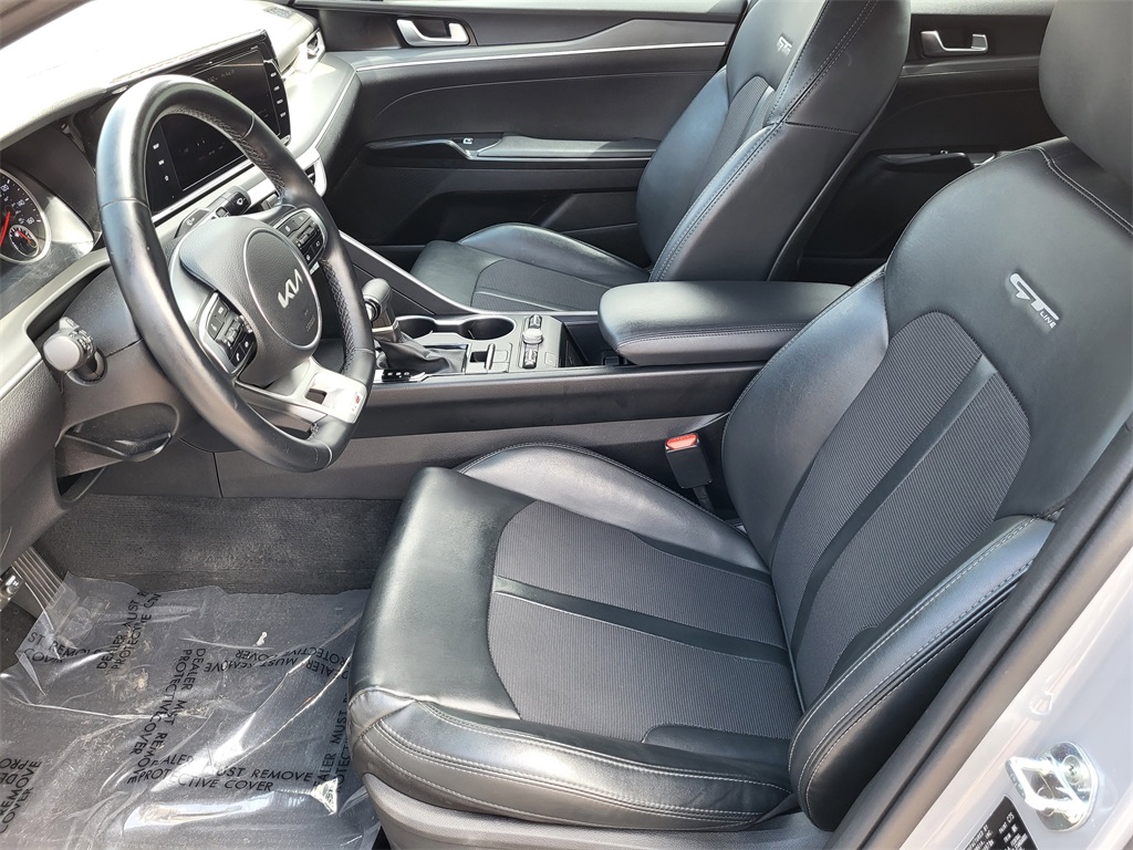 2022 Kia K5 GT-Line photo 14