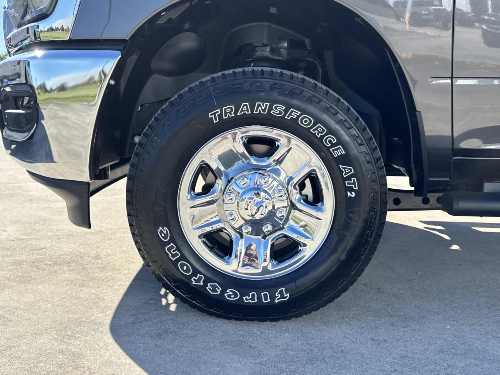 2026 Ram 2500 Tradesman photo 4