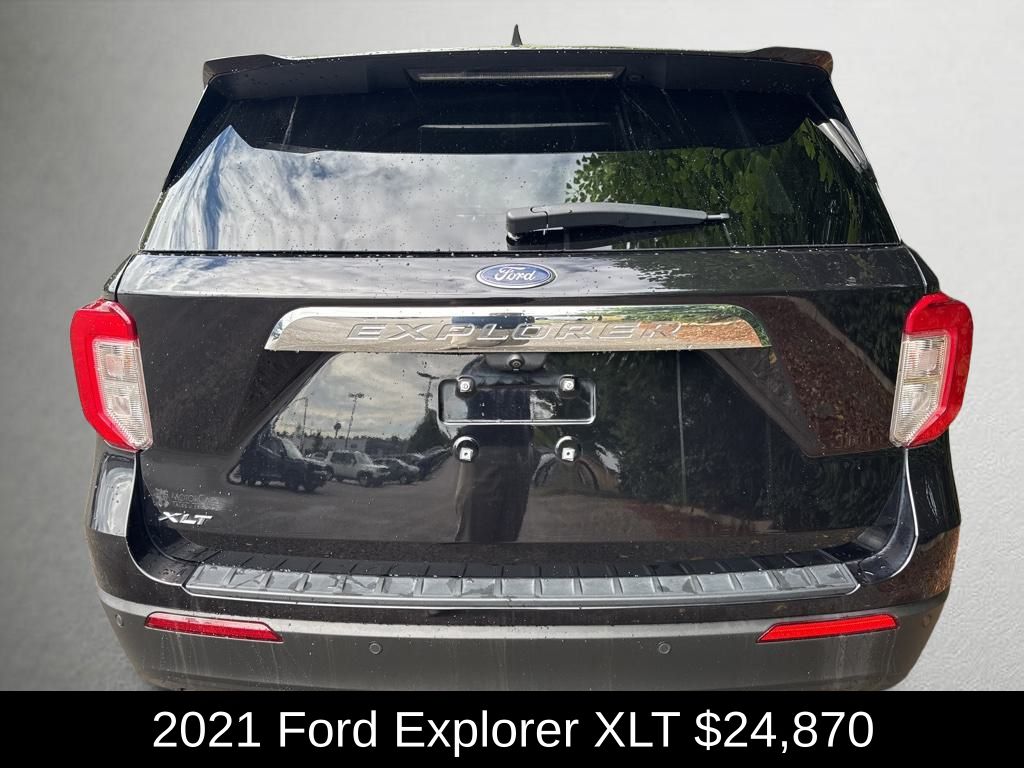 2021 Ford Explorer XLT photo 2