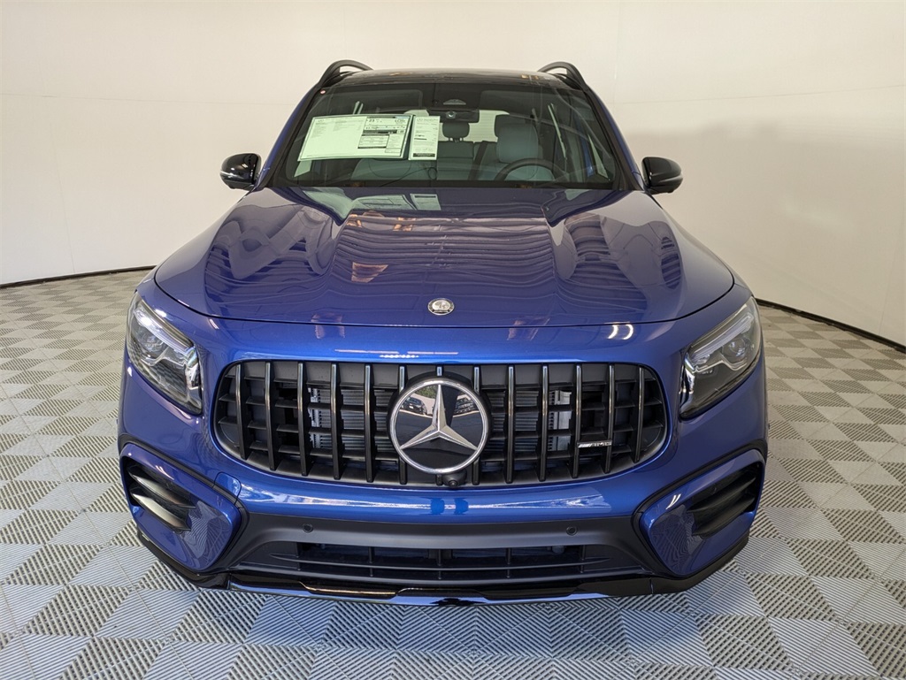 2025 Mercedes Benz GLB 35 photo 2