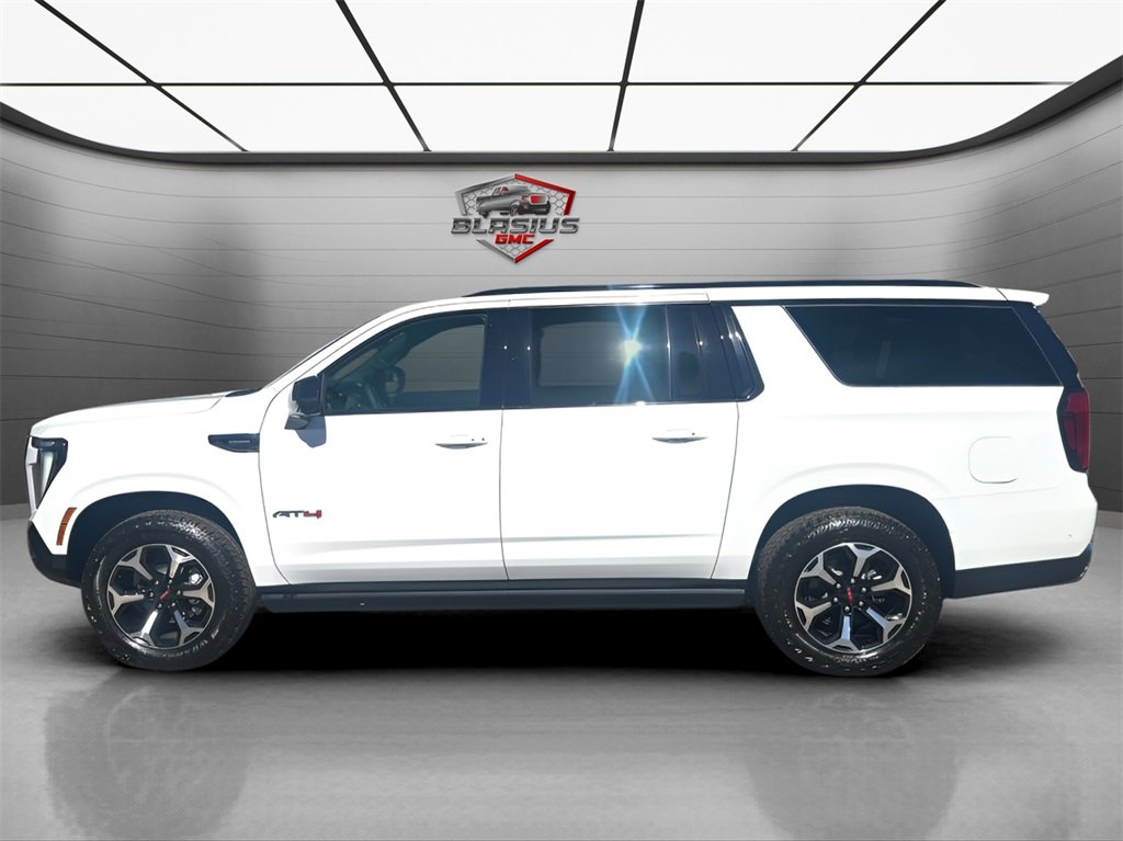 2026 Gmc Yukon XL AT4 photo 2