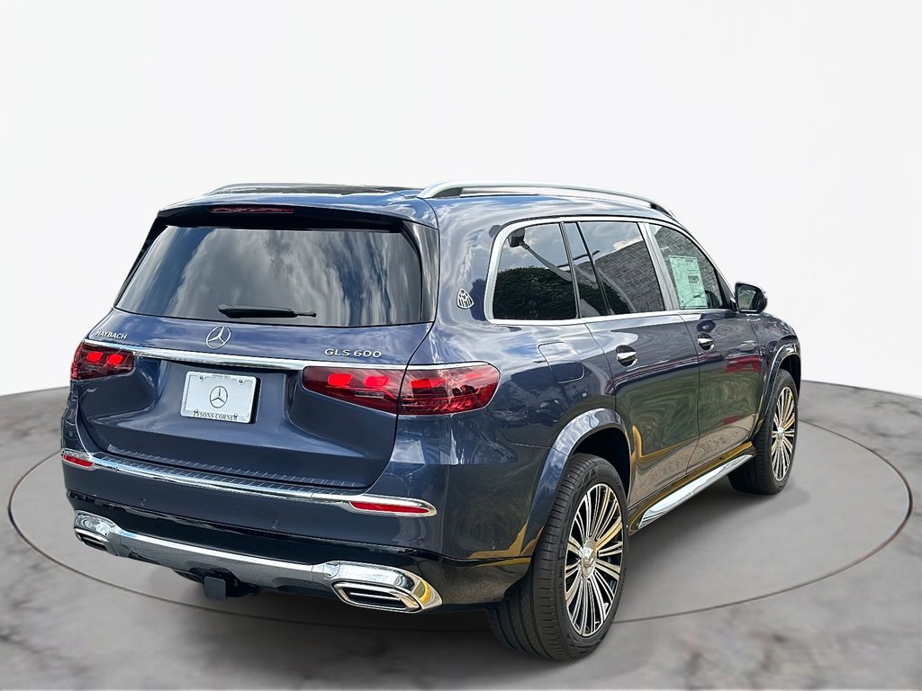 2025 Mercedes Benz GLS Maybach 600 photo 4