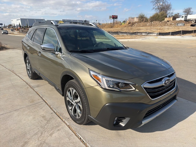 2022 Subaru Outback Touring's photo