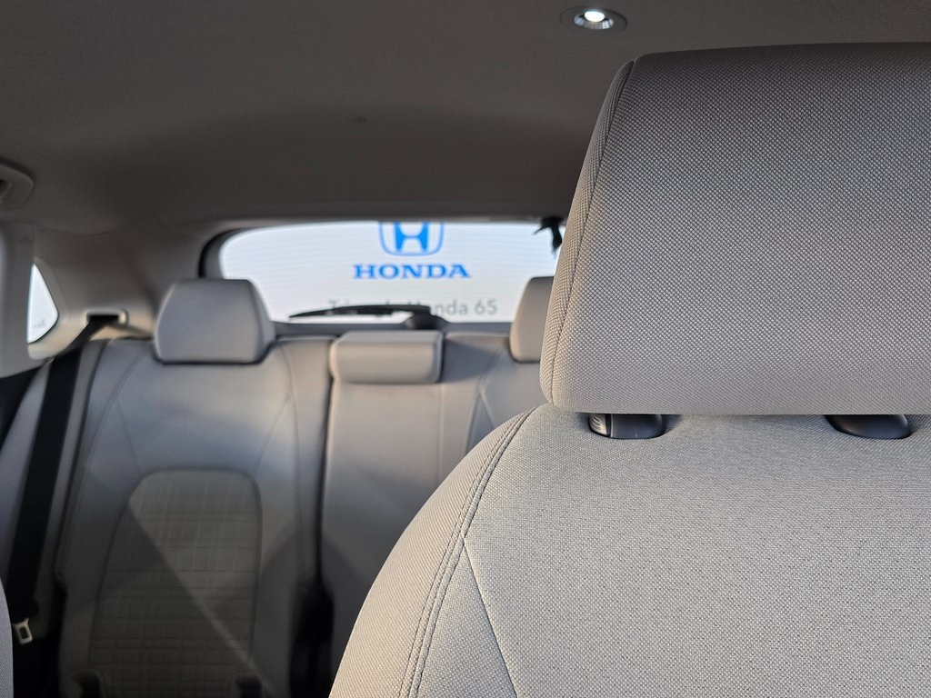 2025 Honda HR-V LX photo 15