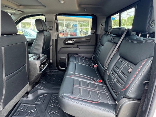 2025 Chevrolet Silverado 1500 RST photo 14