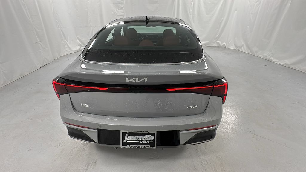 2026 Kia K5 GT-Line photo 4