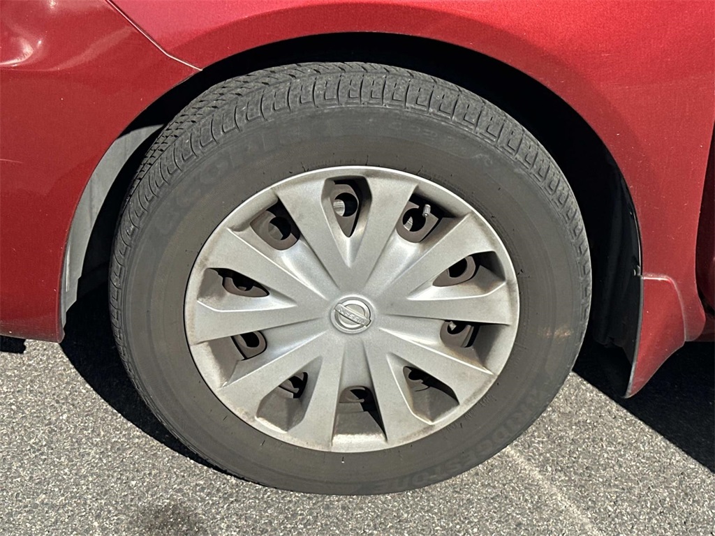 2016 Nissan Versa 1.6 Plus photo 2