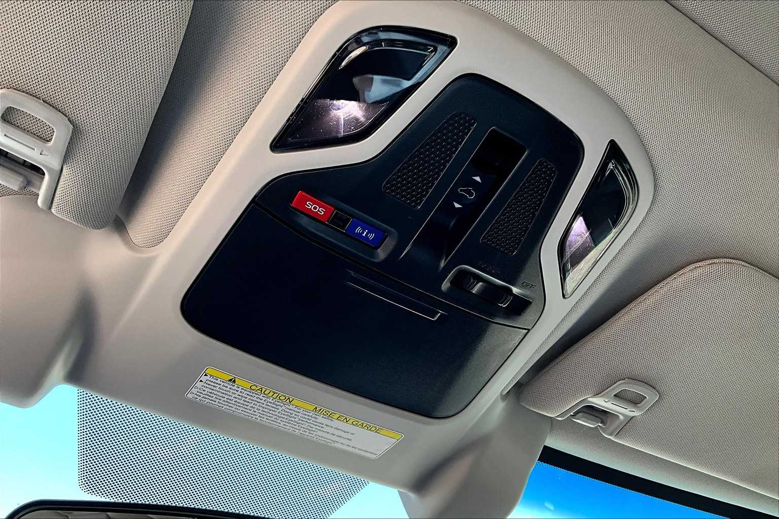 2022 Subaru Outback Premium photo 32