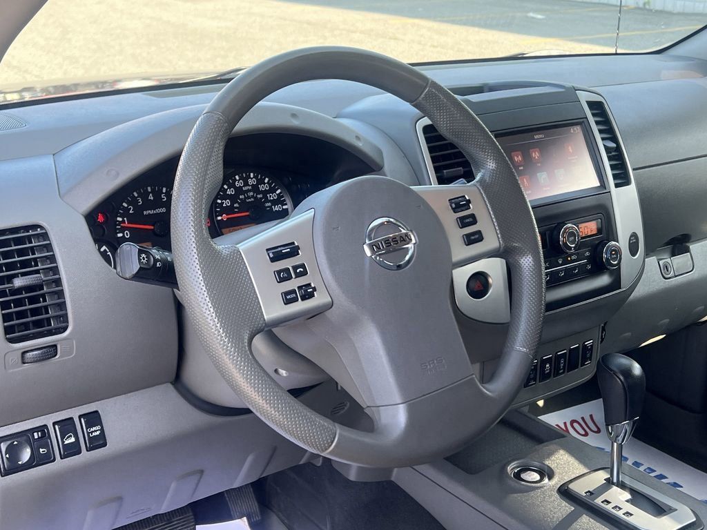 2021 Nissan Frontier SV photo 4