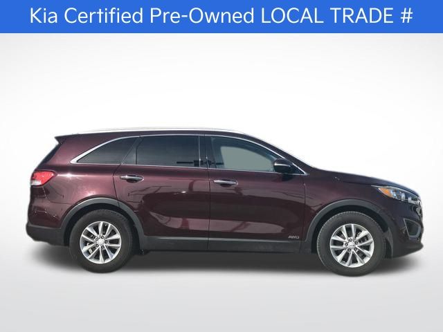 2017 Kia Sorento LX photo 2