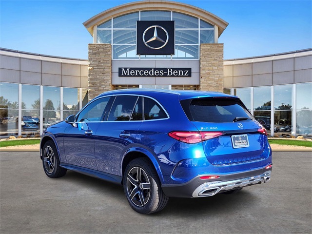 2026 Mercedes Benz GLC 300 4MATIC photo 2