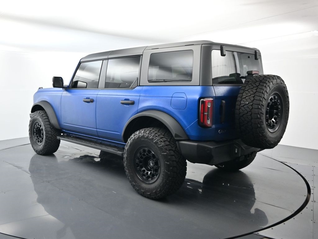 2024 Ford Bronco Wildtrak photo 2